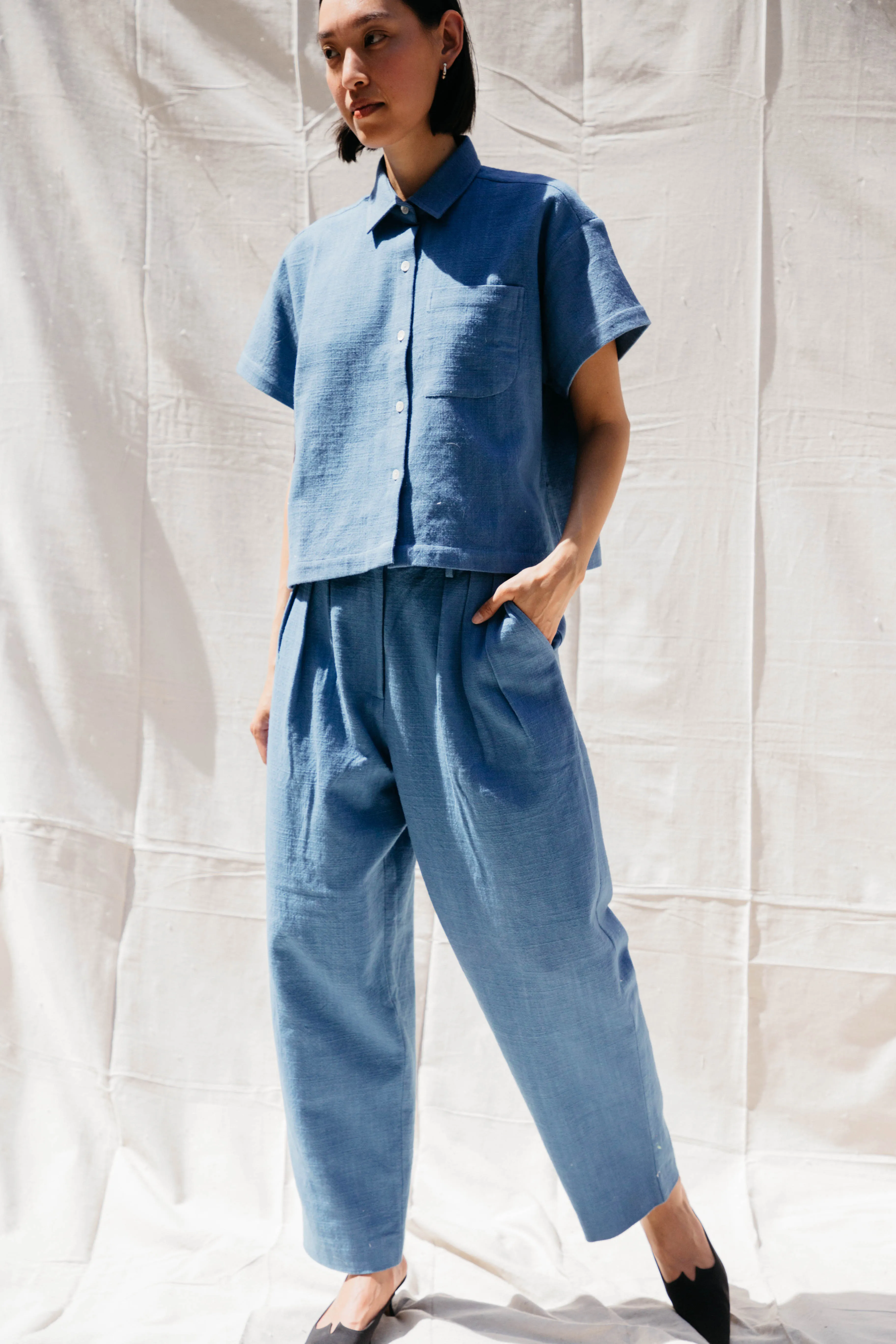 Sol Pleated Trouser - Cornflower Textured Cotton