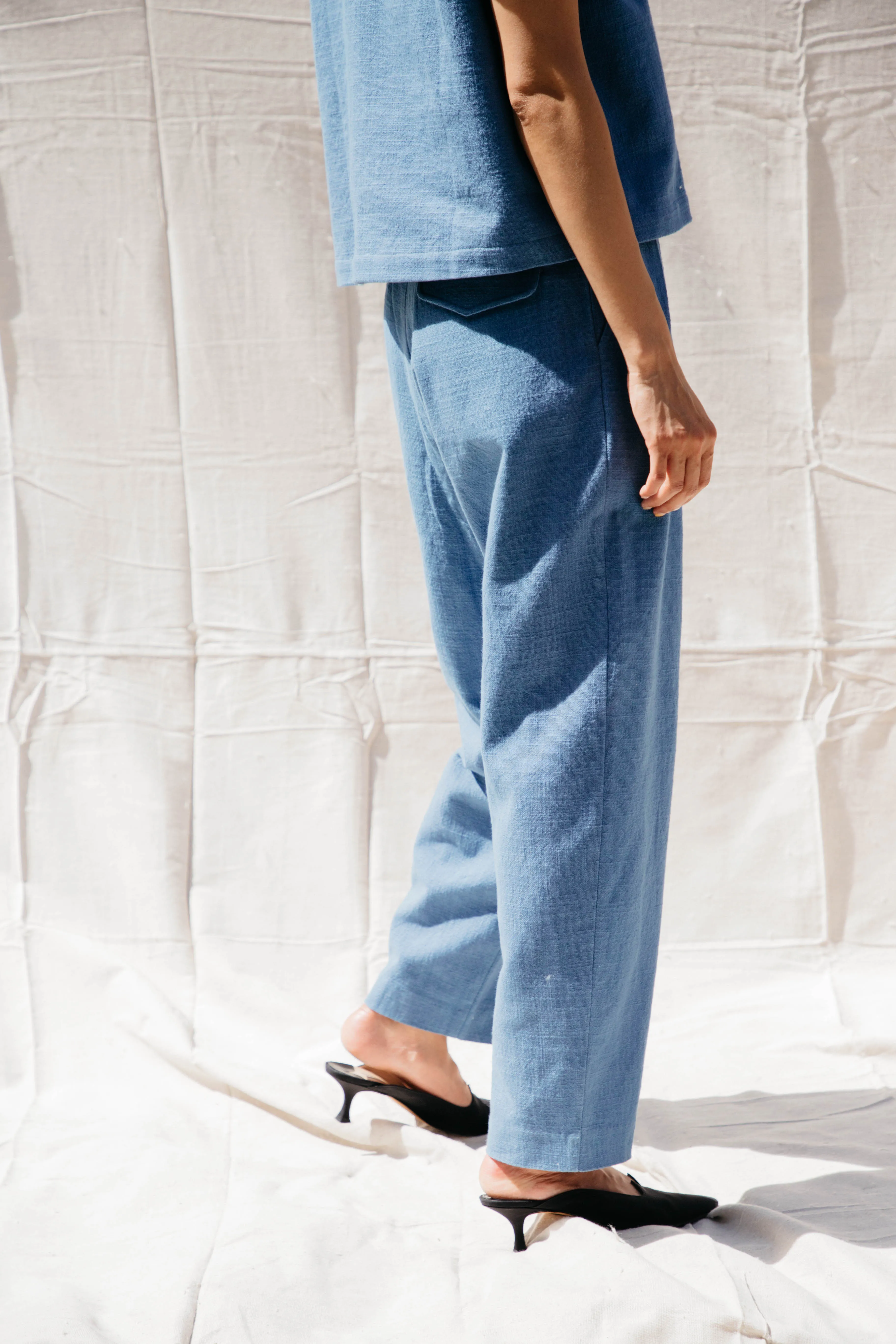 Sol Pleated Trouser - Cornflower Textured Cotton