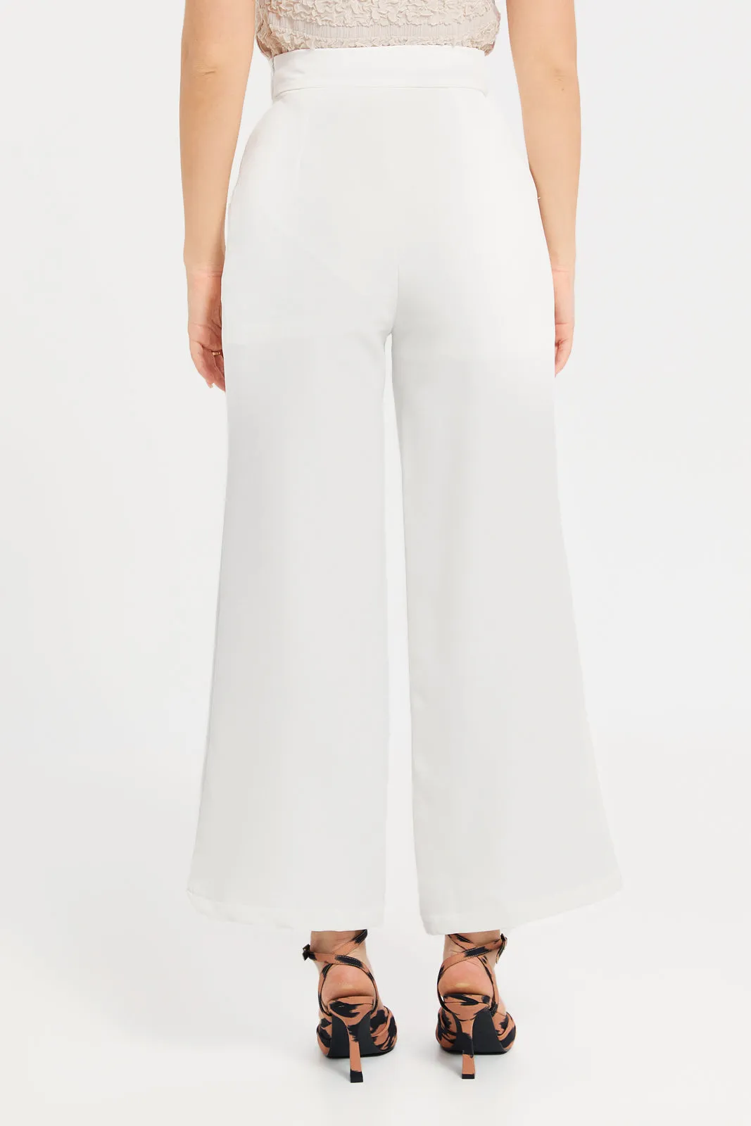 Women Ivory Straight Leg Button Detail Trouser